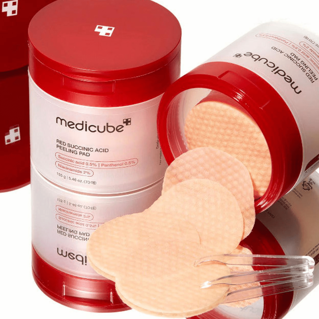 Medicube Red Succinic Acid Peeling Pad - 70 Pads.